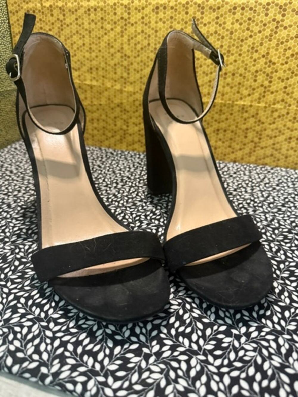 A NEW DAY BLACK CHUNKY HEELS WITH 4'' HEELS SIZE 9